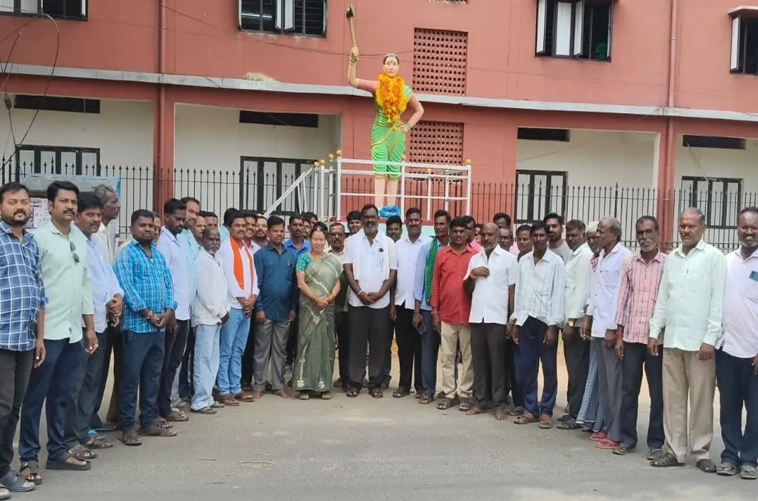 చాకలి ఐలమ్మ పోరాటం చిరస్మరణీయం