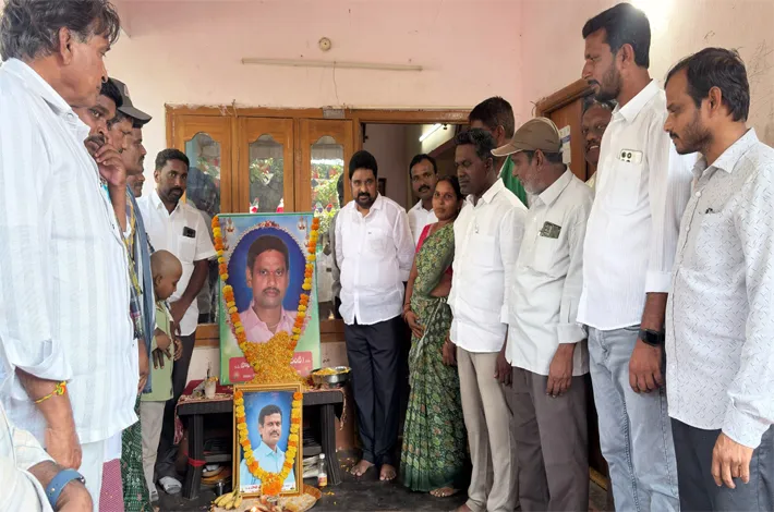 చంటి దశదినకర్మకు హాజరైన డాక్టర్ మట్టా దయానంద్