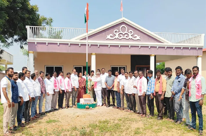 అమరుల స్ఫూర్తితో తెలంగాణను కాపాడుకోవాలి 