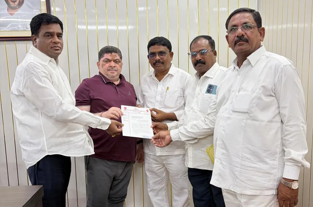 మాలి కార్పొరేషన్ ఏర్పాటు చేయాలి