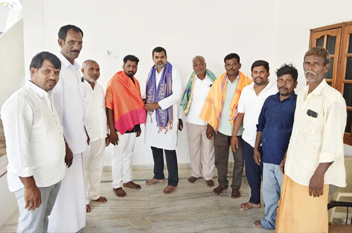ఫ్యాక్స్ డైరెక్టర్‌గా తిరుపతి యాదవ్ ఏకగ్రీవంగా ఎన్నిక