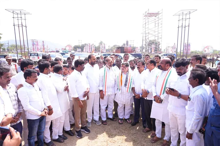 పద్మశాలి భవన్‌కు పెండింగ్ బిల్లుల విడుదల