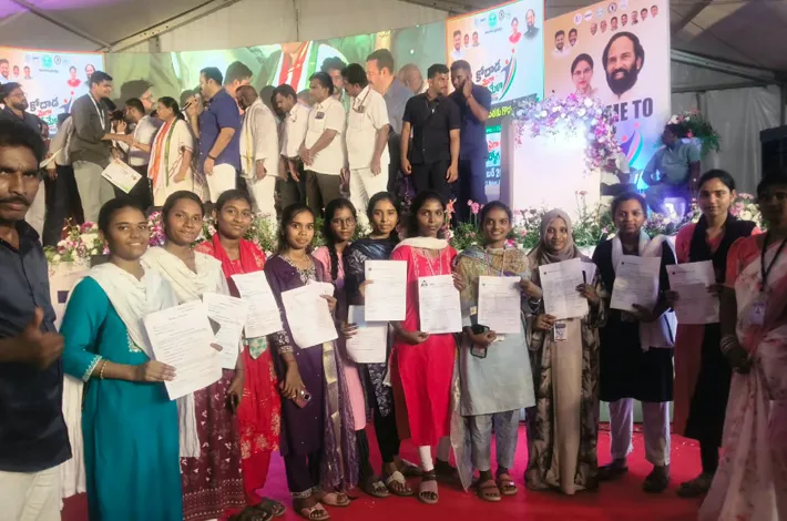 జాబ్ మేళా లో ఎంపికైన కిట్స్ మహిళా ఇంజనీరింగ్ కళాశాల విద్యార్థినులు