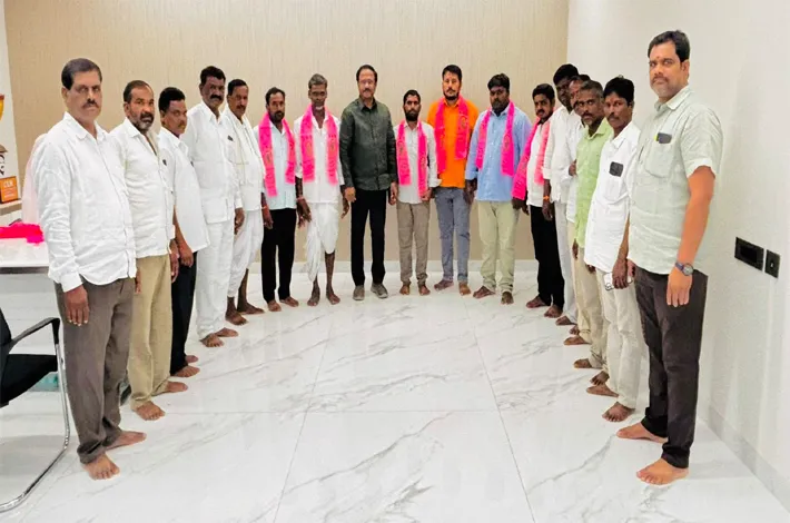 కాంగ్రెస్‌కు షాక్