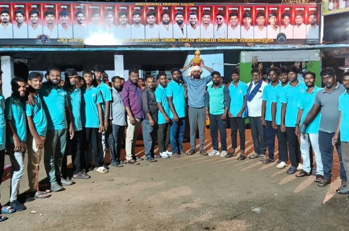 పెద్దమల్లారెడ్డిలో లడ్డూ వేలం....భారీ ధర