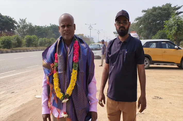డబుల్ ఓట్ల తొలగింపునకు పాదయాత్ర