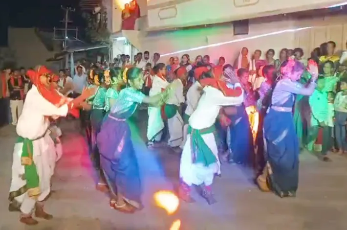 బోథ్ లో ఘనంగా దుర్గా నిమజ్జనం