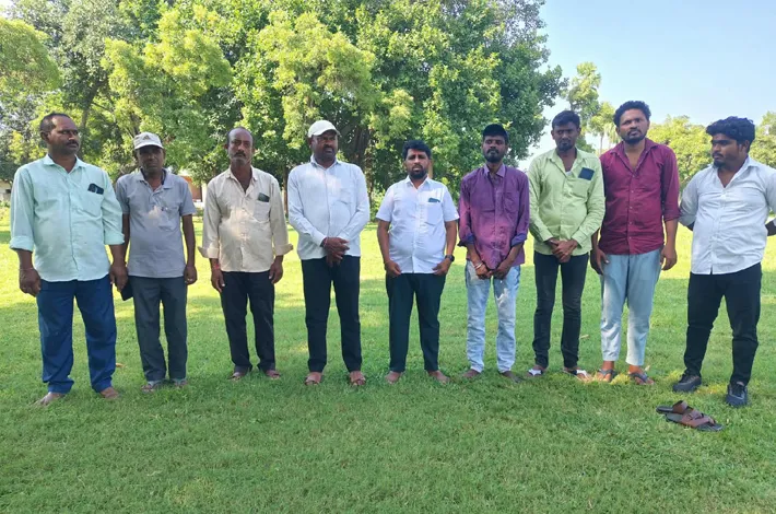 నాయి బ్రాహ్మణుల సేవలను గుర్తించాలి