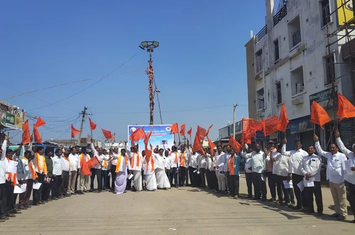 వరంగల్ డిక్లరేషన్ను అమలు చేయాలి 
