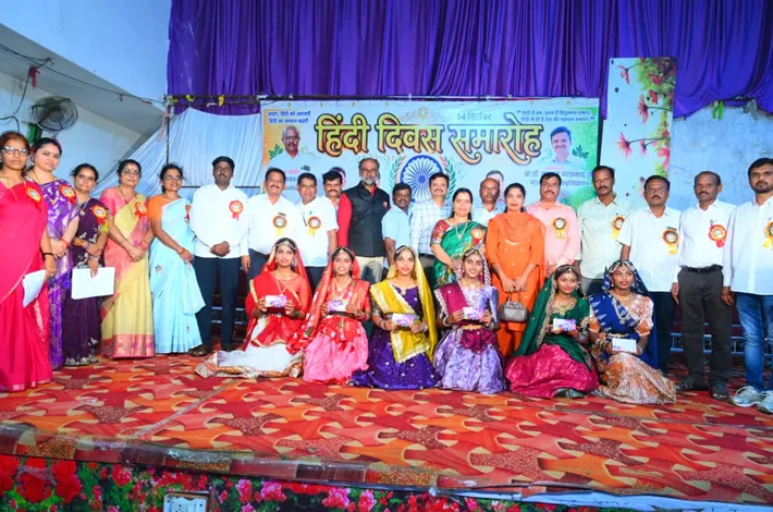 హిందీ భాషా మాధుర్యాన్ని అందరికీ పంచాలి