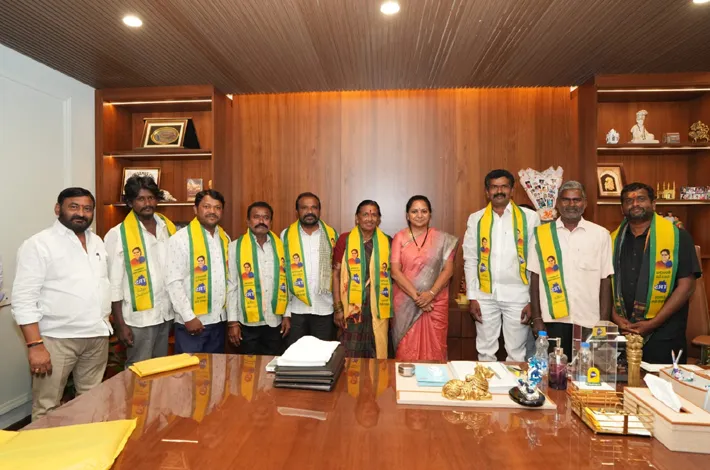 తెలంగాణ రక్షణ సేనలోకి రాఘవపురం నేతలు