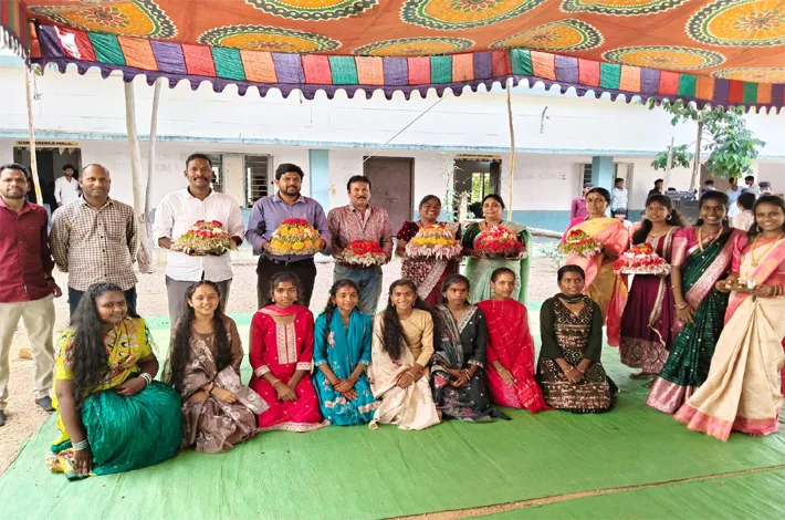 ఘనంగా బతుకమ్మ వేడుకలు