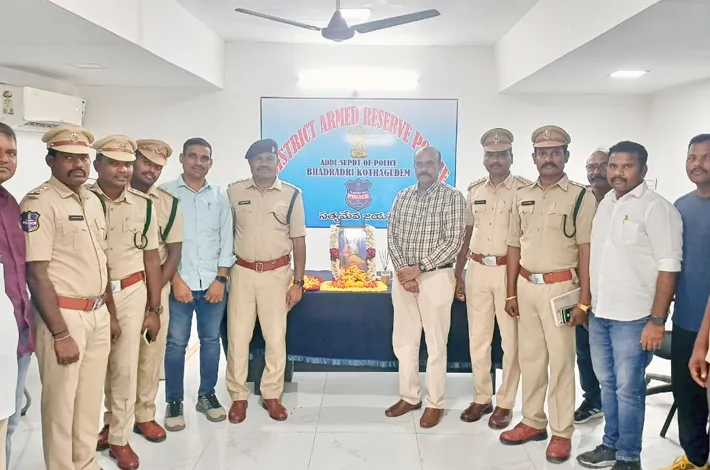 పోలీస్ హెడ్‌క్వార్టర్స్‌లో ఘనంగా వాల్మీకి జయంతి