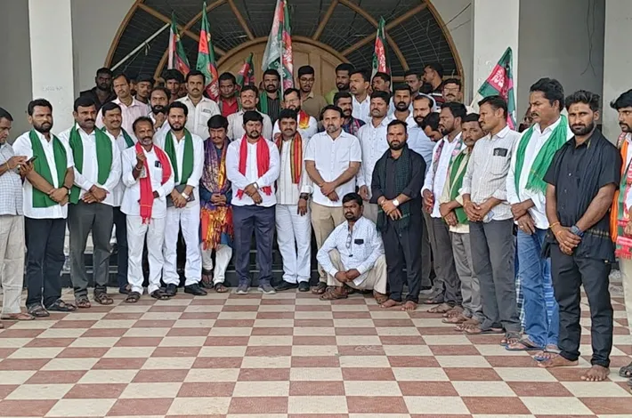 కాంగ్రెస్ ప్రభుత్వం చేవెళ్ల గిరిజన డిక్లరేషన్ అమలుచేయాలి