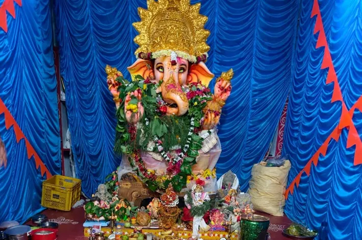 108 ప్రసాదాలతో గణనాథునికి నైవేద్యం