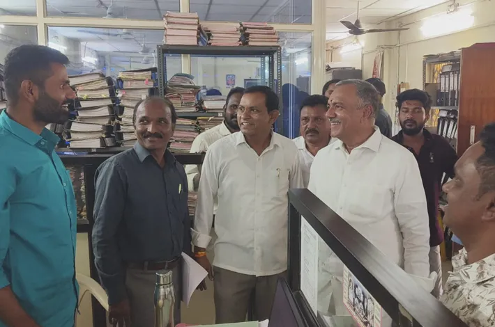 పట్టభద్రులు ఓటరు నమోదుకు ప్రత్యేక కార్యక్రమాలు 