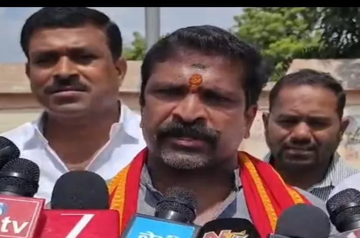 బస్టాప్ ఏర్పాటు చేయొద్దు