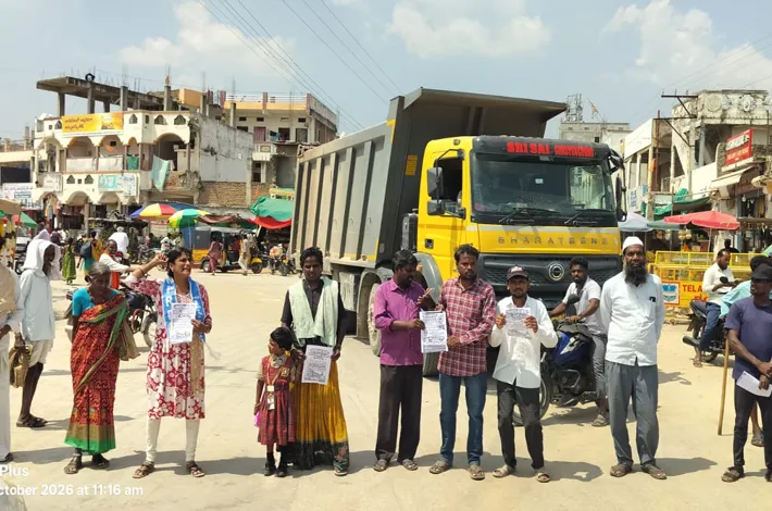 వికలాంగుల సమస్యలు పరిష్కరించాలి