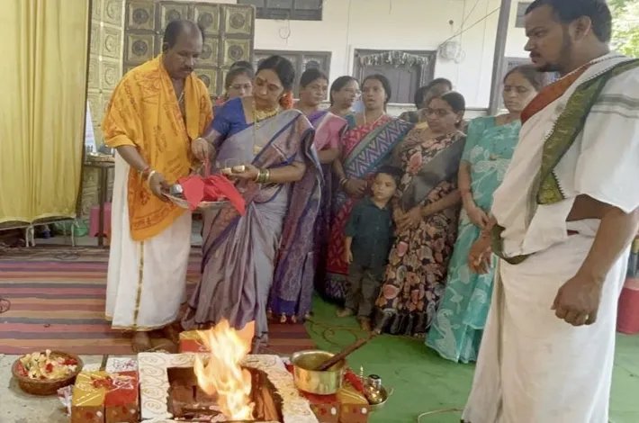 అగ్ని జ్వాలల్లో గణనాథుడి ఆకృతి.. భక్తులలో భక్తి పారవశ్యం