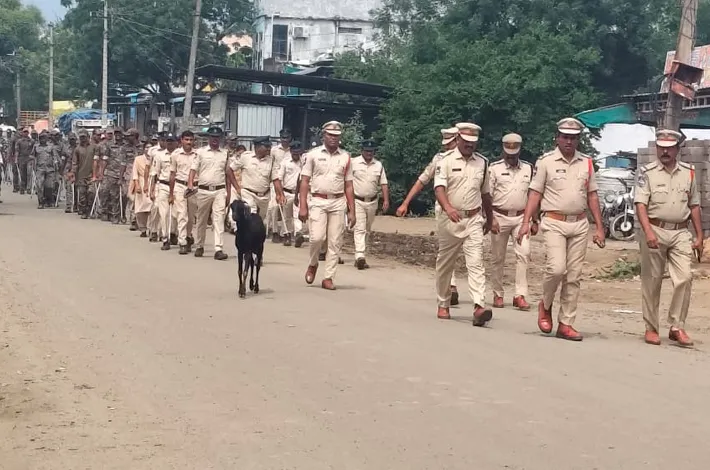 ప్రశాంత వాతావరణంలో గణేష్ నిమజ్జనం నిర్వహించాలి