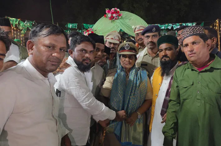 హజ్రత్ ఇబ్రహీం దౌలా ఉర్స్ షరీఫ్  పాల్గొన్న ఎస్పి