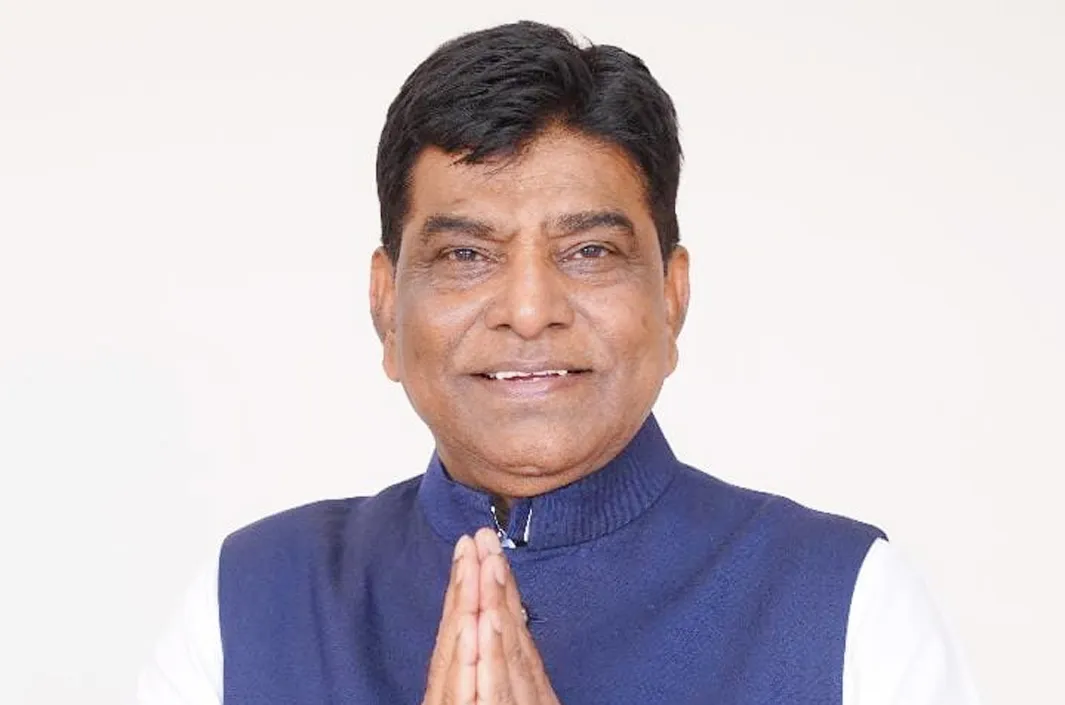 గాంధీ ఆశయాలు నేటి తరానికి మార్గదర్శకం: మాజీ ఎంపీ నామ