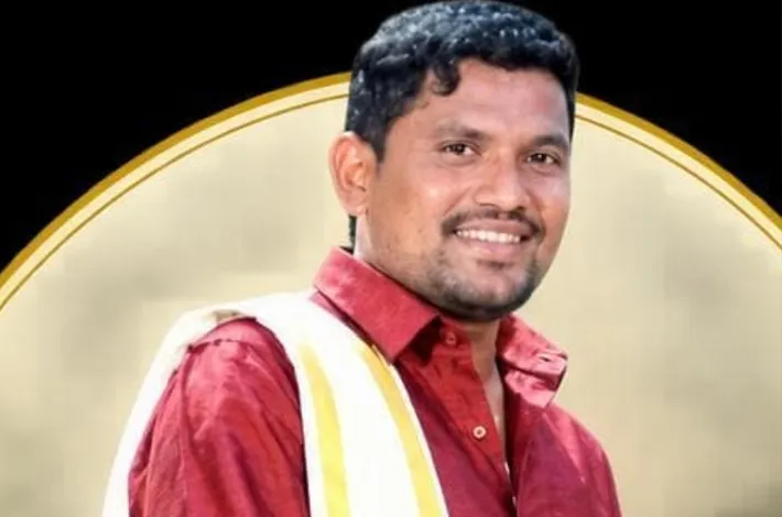 బర్రెను ఢీకొని ద్విచక్ర వాహనదారుడు మృతి