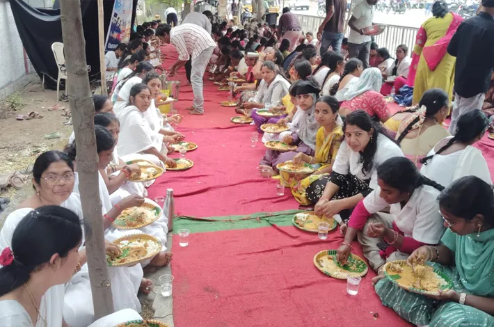 ఔట్సోర్సింగ్ ఉద్యోగుల వంట వార్పు