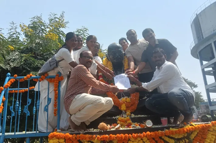 వైద్య ఉద్యోగుల నిరసన 