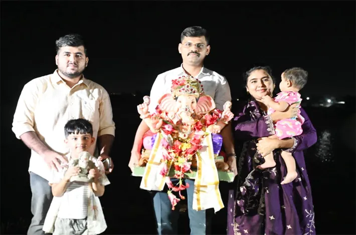 గణనాథుడికి ఘనమైన వీడుకోలు పలికిన జిల్లా ఎస్పీ