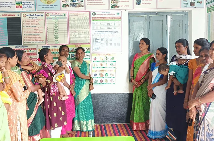 రుద్రంగి అంగన్వాడీ కేంద్రంలో ఘనంగా 'పోషణ మాసం' కార్యక్రమం 
