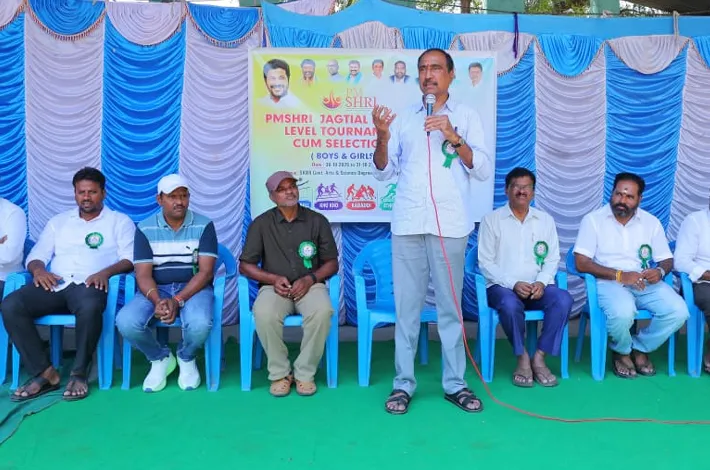 జిల్లా స్థాయి టోర్నమెంట్ సెలక్షన్స్‌ను ప్రారంభించిన ఎమ్మెల్యే డా.సంజయ్ కుమార్