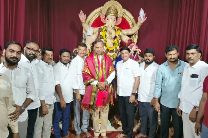విగ్నేశ్వరునికి ప్రత్యేక పూజలు 