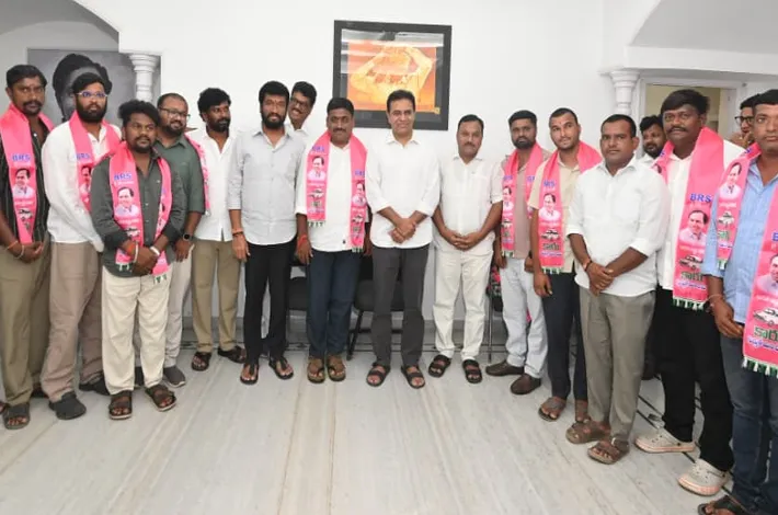 బి ఆర్ ఎస్ లో చేరిన బీజేపీ నాయకులు