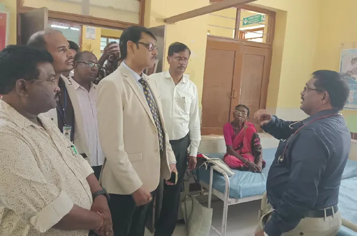 ప్రాథమిక ఆరోగ్య కేంద్రాన్ని సందర్శించిన జాతీయ మానవ హక్కుల ప్రత్యేక ప్రతినిధి