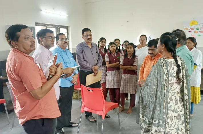 ఆర్బిఎస్కే సేవలను పరిశీలించిన డీఎంహెచ్ఓ