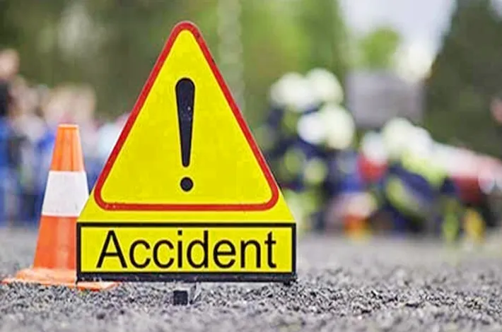 రెండు బైకులు ఢీ.. ఇద్దరికి తీవ్ర గాయాలు
