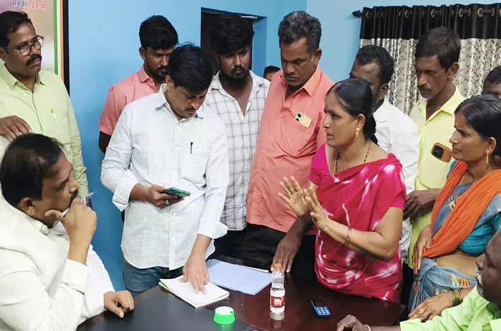 మద్దతు ధర చెల్లించాలని రైతుల ఆందోళన