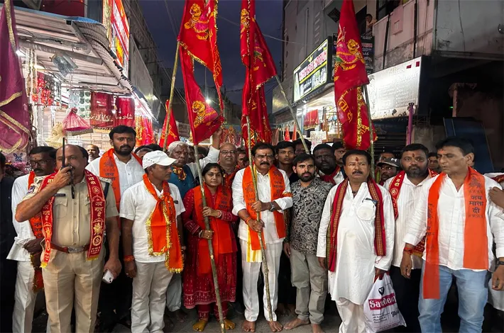 ఆదిలాబాద్ టూ కేలాపూర్ పాదయాత్ర ను ప్రారంభించిన ఎమ్మెల్యే