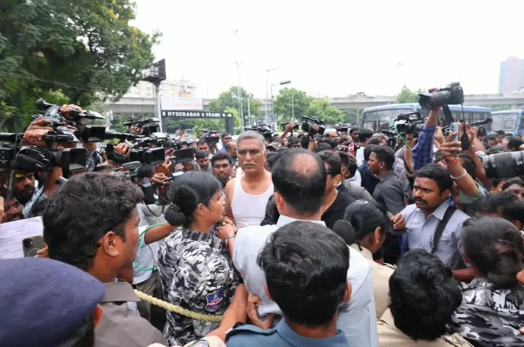 బీఆర్ఎస్ నాయకులపై మరో కేసు నమోదు
