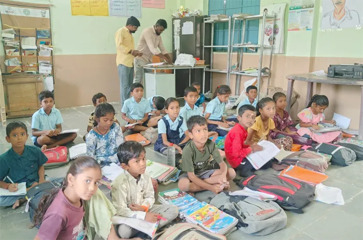 వర్క్ అడ్జస్ట్మెంట్.. విద్యార్థులకు శాపం..!