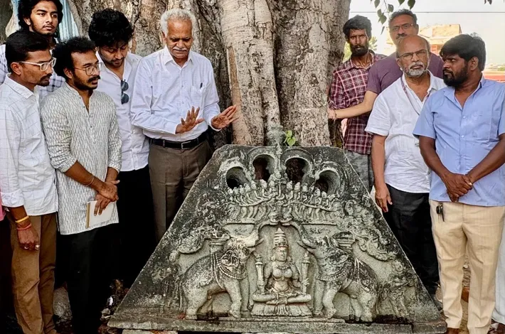 11 వందల ఏళ్ల గజలక్ష్మి శిల్పం