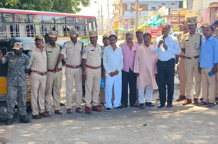 వన్యప్రాణులను సంరక్షించాలి 