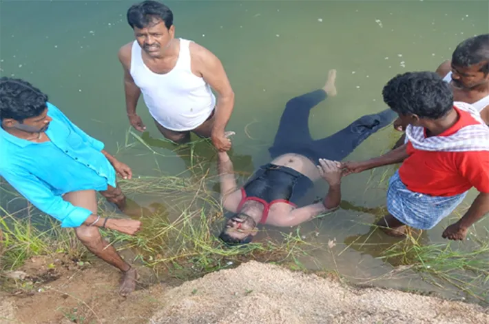 మైనింగ్ గుంత బలితీసుకుంది! 