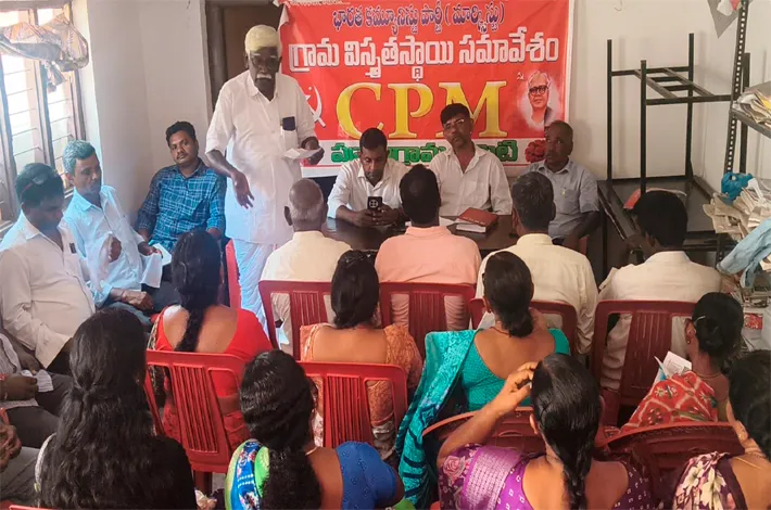 అమరవీరుల స్ఫూర్తితో ఉద్యమించాలి