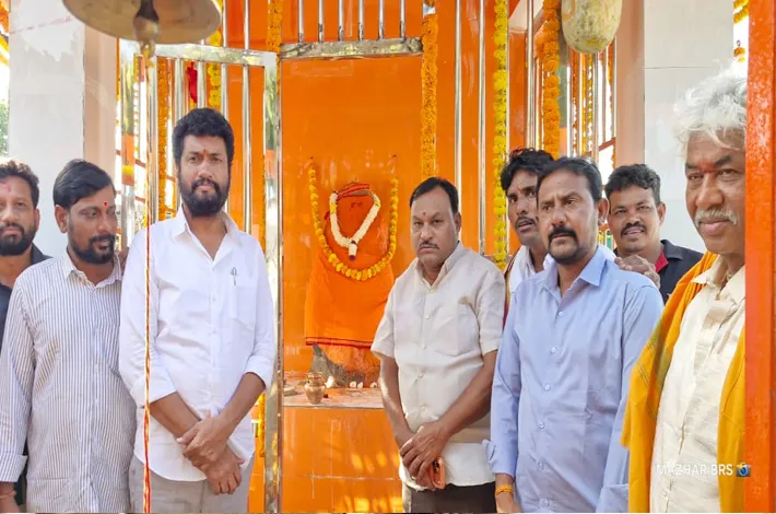 కలస పూజలో పాల్గొన్న ఎమ్మెల్యే 