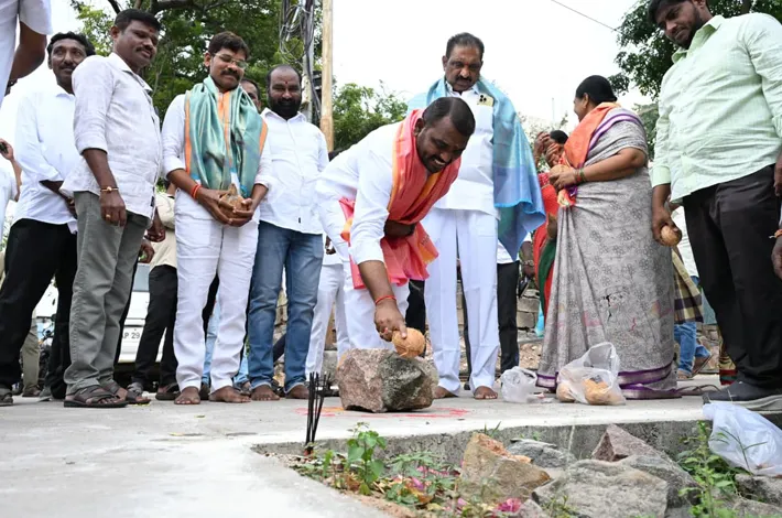 రూ. 54 లక్షలతో అభివృద్ధి పనులకు శంకుస్థాపన