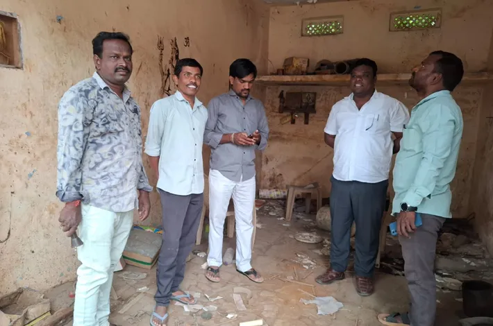 వాణిజ్య దుకాణాల పరిశీలన