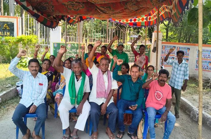 భద్రాచలంలో లా కాలేజీ కోసం 15 రోజులుగా దీక్షలు!
