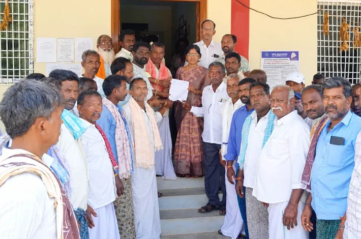 సాగునీటి కోసం ఒక్కటైన శేరుపల్లి రైతులు